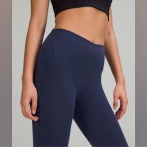 Lululemon InStill Leggings in color Night Sky - amazing condition!